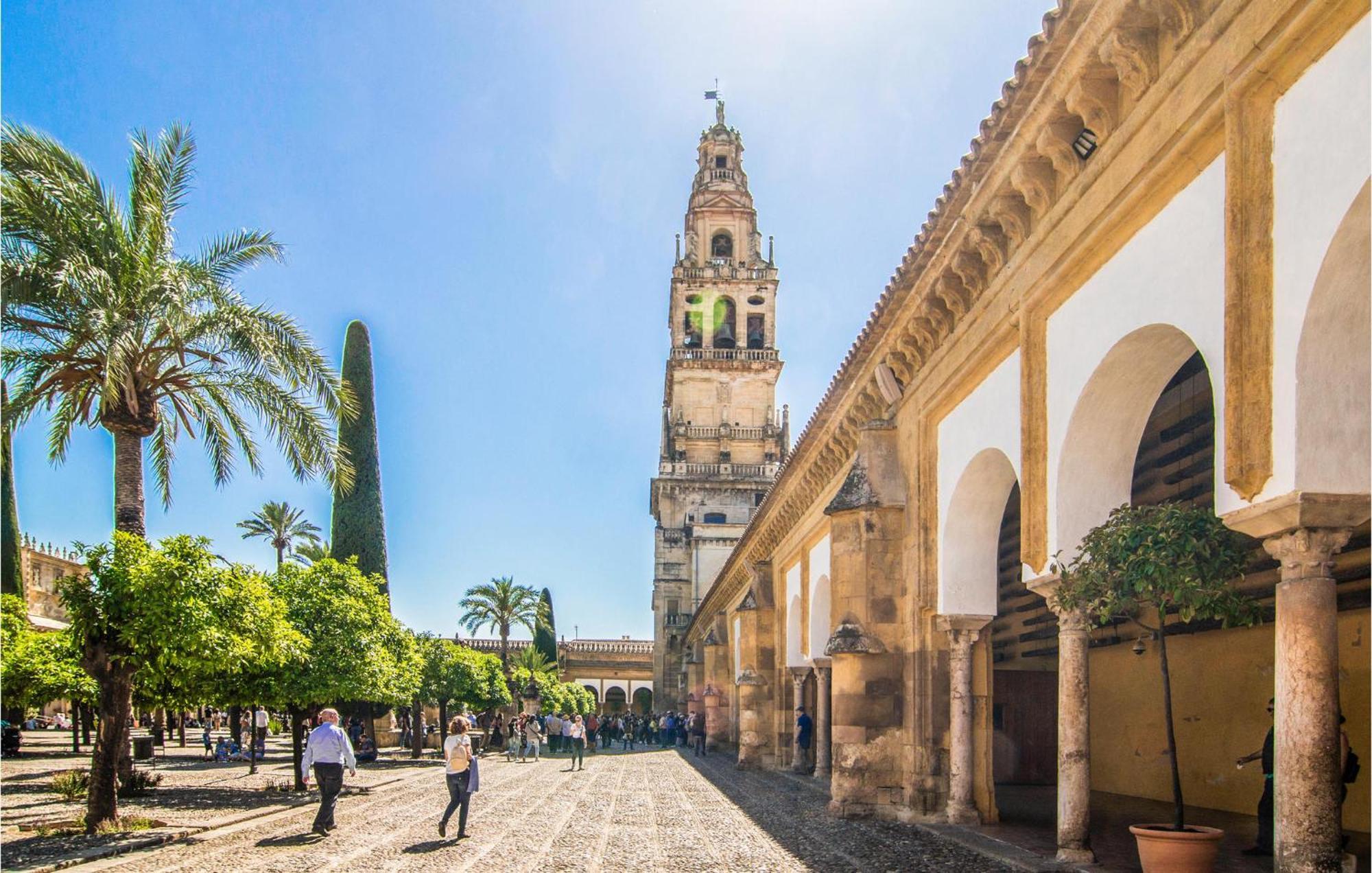 Lovely Apartment In Cordoba With Kitchen Eksteriør bilde